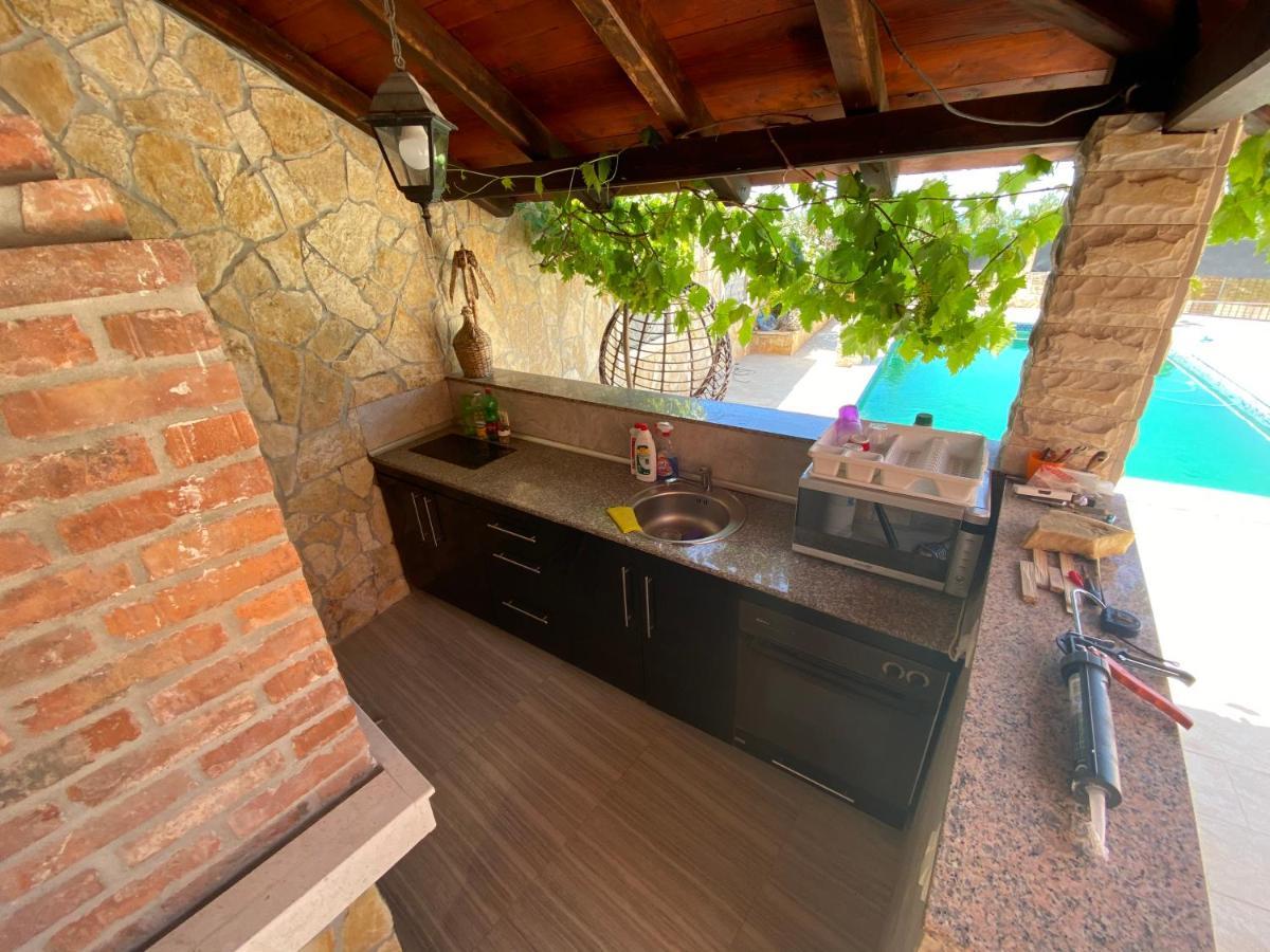 Holiday Home Cerim تروغير المظهر الخارجي الصورة